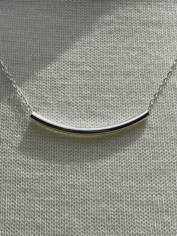 Sterling Silver Curved Bar 18" Necklace